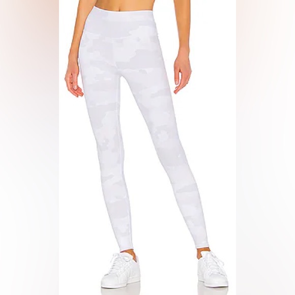 Alo Yoga High Waist Vapor Legging Alo High Waist Vapor Legging In Black  Camouflage REVOLVE